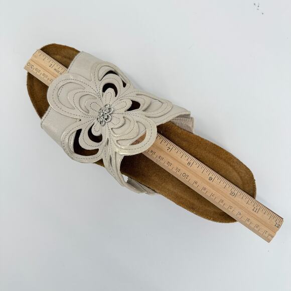 Naot Sandy Sandals Women's 10 41 Leather Floral Rhinestone Slip On Wedge Comfort - Picture 8 of 11